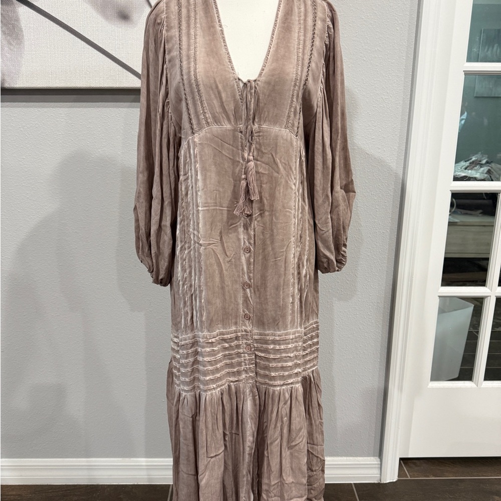 NWT Young Fabulous & Broke Taupe Maxi Dress